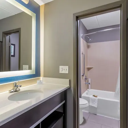 Best Western Plus Bowling Green Exterior photo